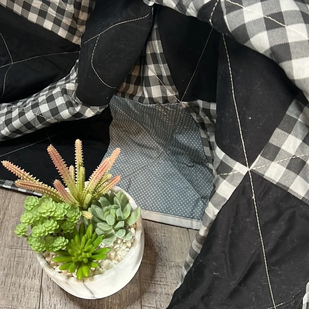 New Handmade Quilt/Throw black and gray C3